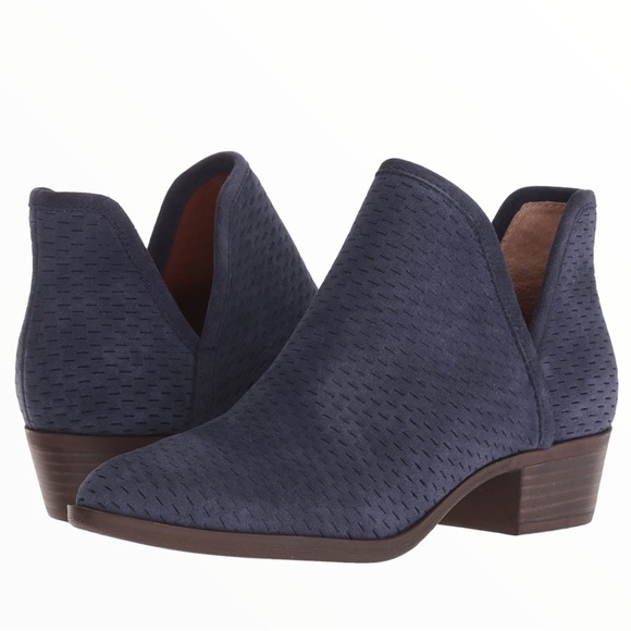 Lucky Brand Baley Navy Genuine Suede Leather Perforated Ankle Boots Size 6.5 - Picture 1 of 10